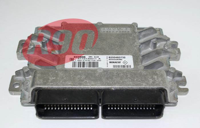 Блок управления двигателем EMS3132 Renault 8200483732