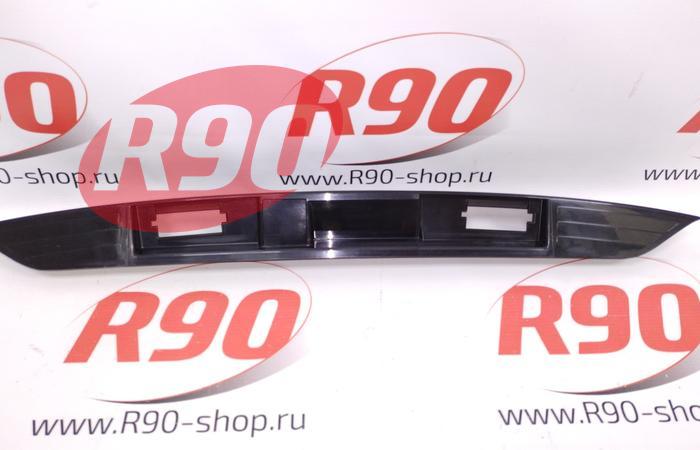 Накладка крышки багажника Гранта FL седан LADA 8450103774