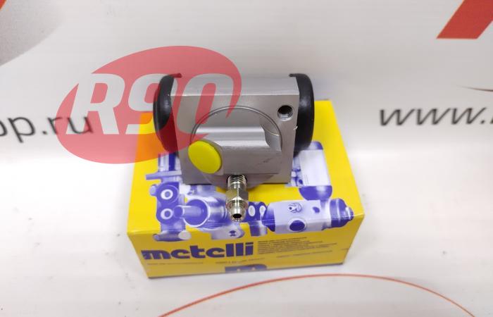 Цилиндр тормозной задний левый Дастер (4х4) Metelli 041023