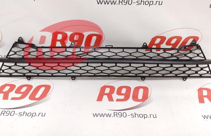 Решетка переднего бампера нижняя с планкой Веста LADA 8450006674