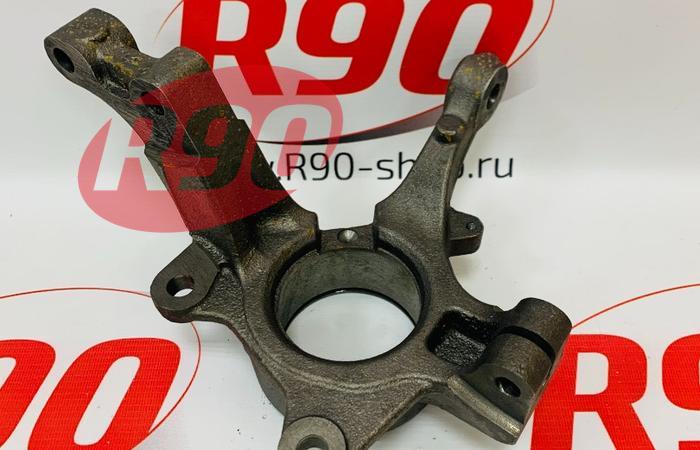 Кулак поворотный левый Ларгус ст/о (16v и фургон) UAA0898654 аналог 8200898654