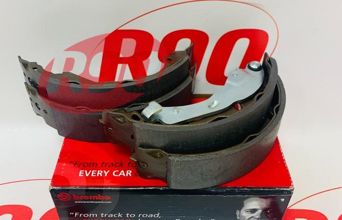 Колодки тормозные задние Логан, Сандеро (203мм) (сист. Bosch) Brembo S68525