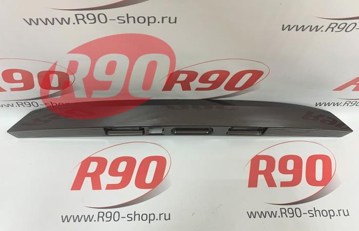Накладка крышки багажника Веста (под камеру) 8450008087 цвет Ангкор (246)