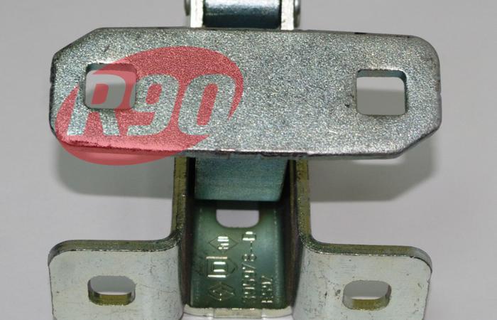 Петля двери багажника нижняя Ларгус Renault 6001548848