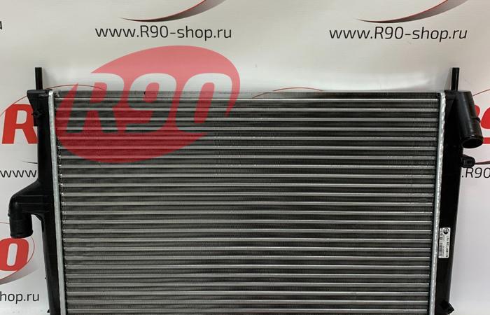 Радиатор охлаждения (с кондиционером) Ларгус, Сандеро 1, Логан 1 (с 2008г) LUZAR LRcRELo08139