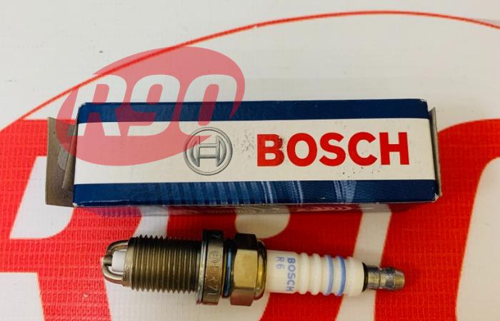 Свеча зажигания (2 контакта) Рено 8v Super Plus Bosch 0242235668