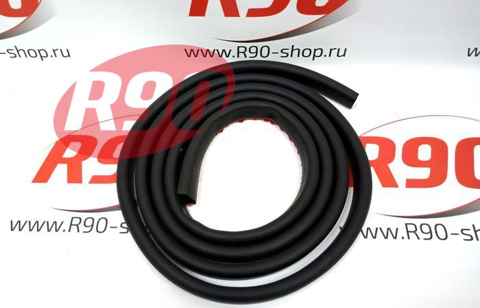Уплотнитель капота Веста Rosteco 21858